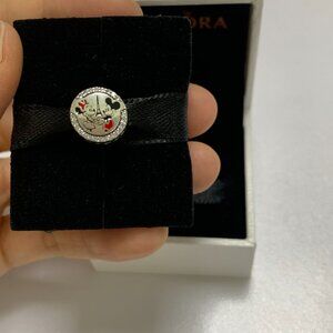 Pandora Disneyland Paris Mickey & Minnie Exclusive Charm